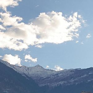 The Red Apple Manali