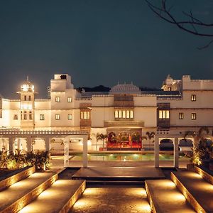 Daulatgarh Resort And Spa